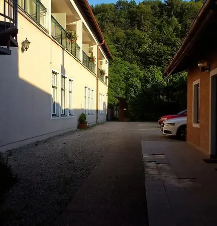 Zierlinger Πανσιόν Senftenberg